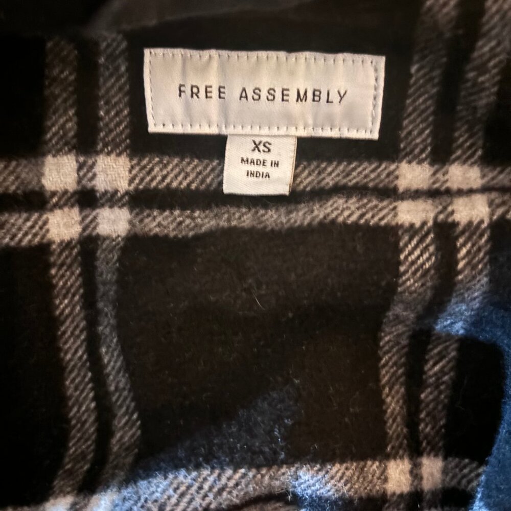 Free Assembly Plaid Shacket - Picture 4 of 8